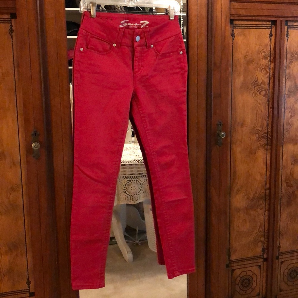 Seven7 chili pepper red jeans